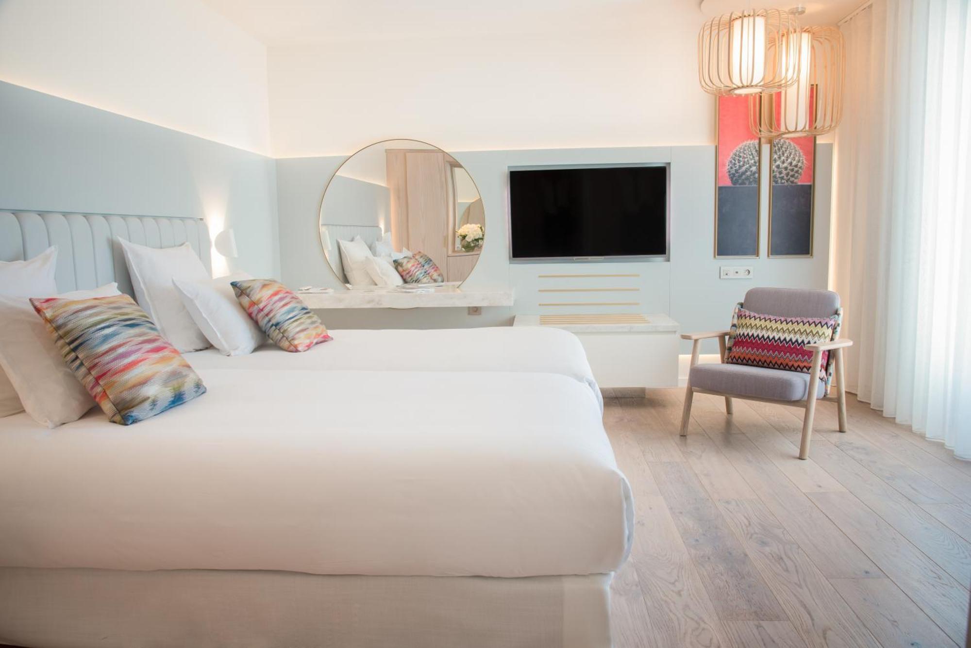 Hotel Croisette Beach Cannes - Mgallery Exterior photo
