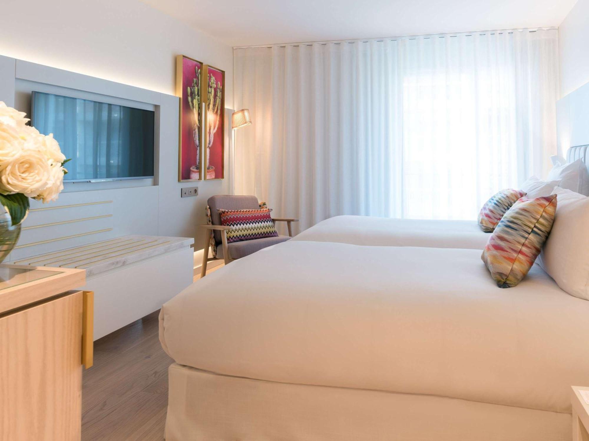 Hotel Croisette Beach Cannes - Mgallery Exterior photo