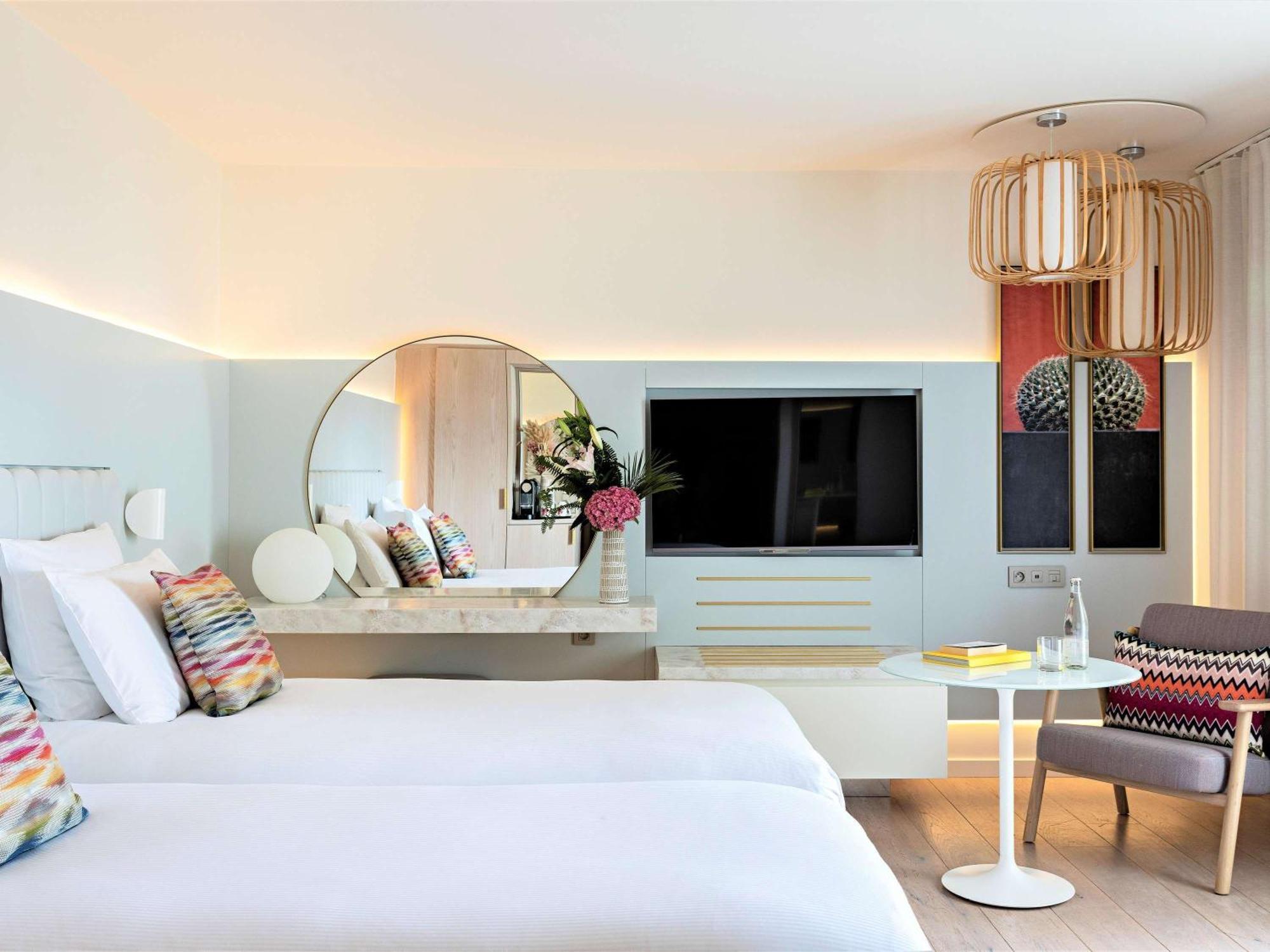 Hotel Croisette Beach Cannes - Mgallery Exterior photo